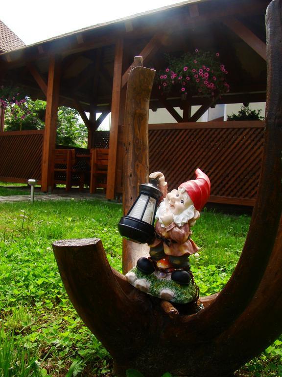 Hotel Colt De Rai Covasna Zewnętrze zdjęcie