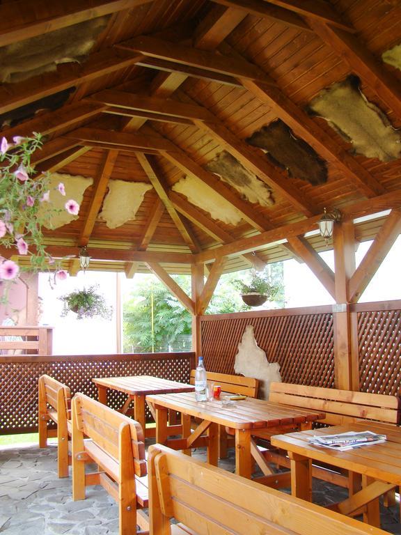 Hotel Colt De Rai Covasna Zewnętrze zdjęcie