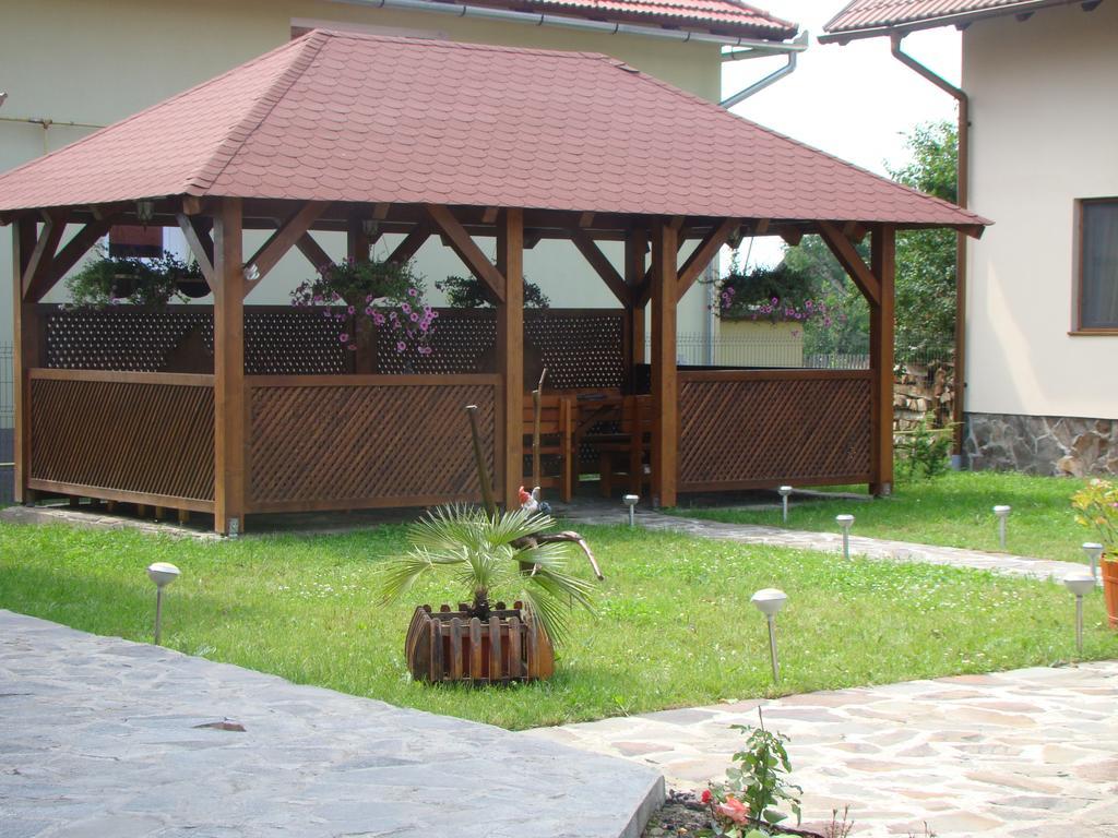 Hotel Colt De Rai Covasna Zewnętrze zdjęcie